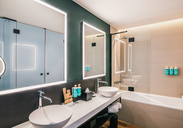 Bathroom Hotel Novotel Lavant